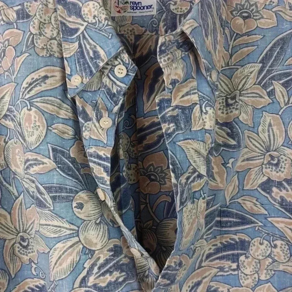 Reyn Spooner 4 Button Original Shirt EUC - Picture 3 of 5